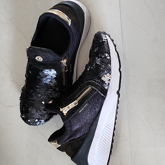 VERSACE JEANS( US6)sequin sneaker,can flip black or silver color. - Picture 4 of 10